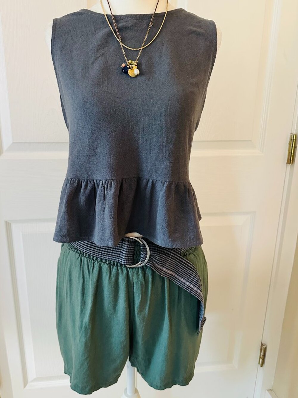 Anrabess Dark Grey Peplum Tank with Back Button Detail | Small
